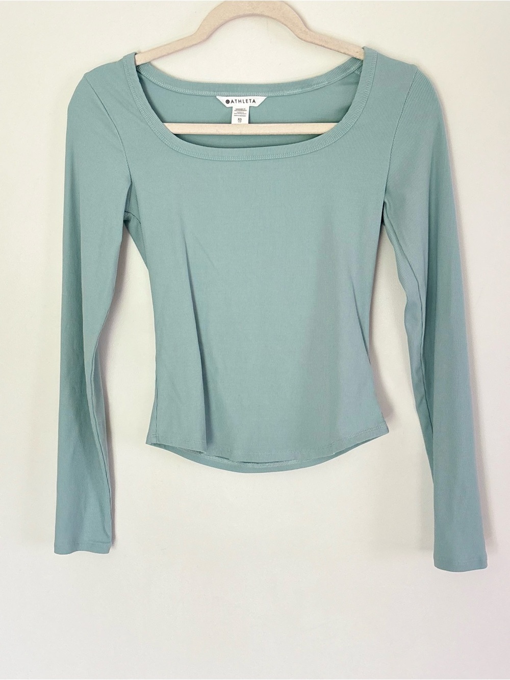 Athleta Women's Long Sleeve Scoop Neck Top Green Shirt Size XS
